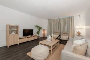 2301 Collins Ave 333 Miami Beach, FL 33139 - MLS#A11888992