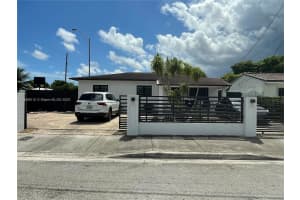 390 E 53rd St Hialeah, FL 33013 - MLS#A11889010