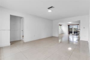 8310 Nw 26th St Sunrise, FL 33322 - MLS#A11889011