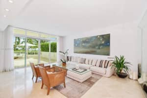 50 S Pointe Dr Twn2 Miami Beach, FL 33139 - MLS#A11889038