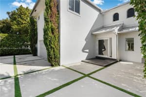 6763 Sw 106 Pl, Miami