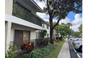 110 Gardens Dr 101 Pompano Beach, FL 33069 - MLS#A11889079