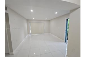 6901 Nw 179th St 212 Hialeah, FL 33015 - MLS#A11889097