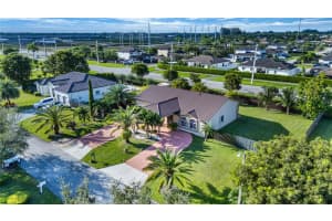 13261 Sw 216th Ter, Miami