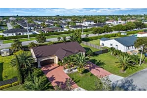 13261 Sw 216th Ter Miami, FL 33170 - MLS#A11889111
