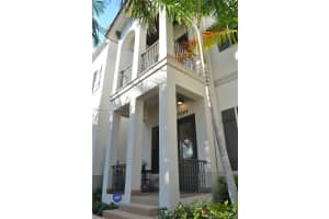 5244 Nw 83rd Ct 5244 Doral, FL 33166 - MLS#A11889121