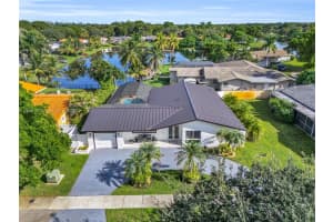 7211 Bamboo St Miami Lakes, FL 33014 - MLS#A11889127