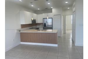 6455 Nw 103rd Pl 304 Doral, FL 33178 - MLS#A11889132