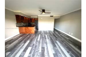 833 Ne 18th Ct 3 Fort Lauderdale, FL 33305 - MLS#A11889173