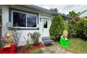 4220 Nw 23rd Ave, Miami