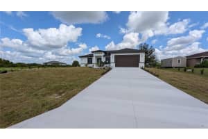 9054 Lamkin Cir Lehigh Acres, FL 33935 - MLS#A11889199