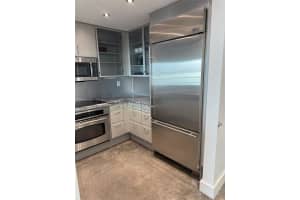 540 West Ave, Miami Beach, FL 33139, Sold 10/10/25