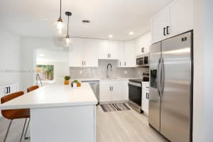 5712 Ne 16th Ave Fort Lauderdale, FL 33334 - MLS#A11889231