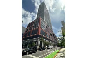 159 Ne 6th St Ph-5013 Miami, FL 33132 - MLS#A11889258