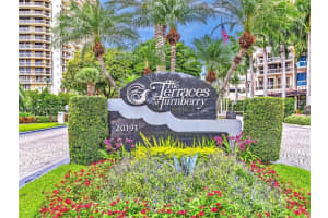 20191 E Country Club Dr 511, Aventura