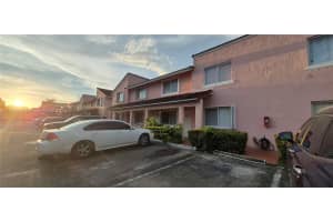 8019 Lake Dr 102 Doral, FL 33166 - MLS#A11889298
