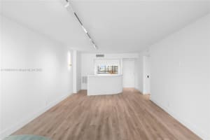 2655 Collins Ave 2408 Miami Beach, FL 33140 - MLS#A11889303