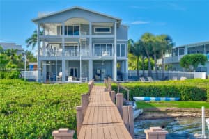 67 N Bounty Ln, Key Largo