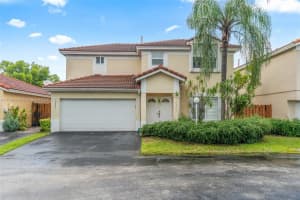 10201 Nw 57th Ter Doral, FL 33178 - MLS#A11889366
