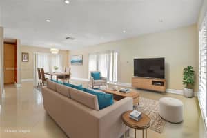 10201 Nw 57th Ter Doral, FL 33178 - MLS#A11889366