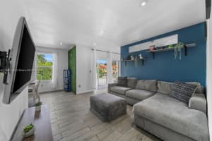 2858 Pine Tree Dr 5 Miami Beach, FL 33140 - MLS#A11889388