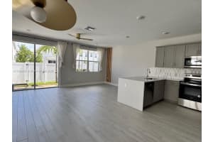 151 Sw 171st Ln 151 Pembroke Pines, FL 33027 - MLS#A11889442