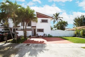 12424 Sw 10th Ter, Miami