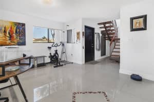 12424 Sw 10th Ter Miami, FL 33184 - MLS#A11889469