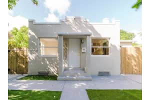 1007 Nw 120th St, North Miami