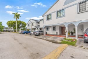 1555 Sw 122nd Ave 1-4 Miami, FL 33184 - MLS#A11889511