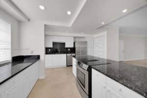 940 Sevilla Ave 108 Coral Gables, FL 33134 - MLS#A11889526