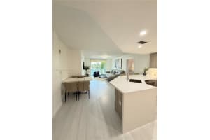 201 Golden Isles Dr 302 Hallandale Beach, FL 33009 - MLS#A11889565