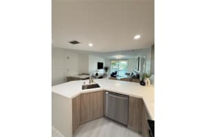 201 Golden Isles Dr 302 Hallandale Beach, FL 33009 - MLS#A11889565