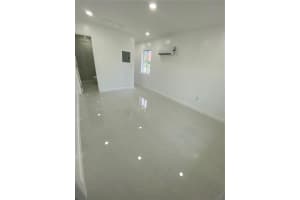 9731 Nw 27th Ter 9731 Doral, FL 33172 - MLS#A11889573