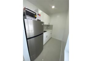 9731 Nw 27th Ter 9731 Doral, FL 33172 - MLS#A11889573