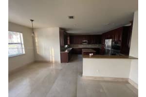 9895 Nw 87th Ter 9895 Doral, FL 33178 - MLS#A11889580