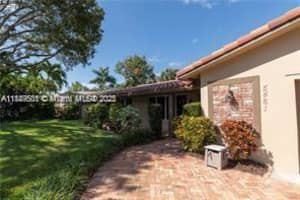 5461 Ne 22nd Ave 1 Fort Lauderdale, FL 33308 - MLS#A11889581