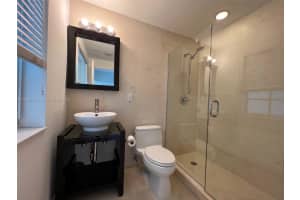 1300 Pennsylvania Ave 105 Miami Beach, FL 33139 - MLS#A11889595