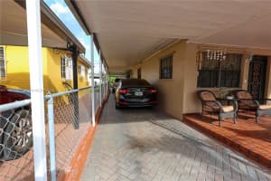 2541 W 10th Ave Hialeah, FL 33010 - MLS#A11889602