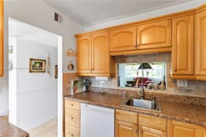 4701 Nw 34th St 511, Lauderdale Lakes