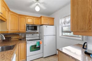 4701 Nw 34th St 511 Lauderdale Lakes, FL 33319 - MLS#A11889619