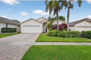 8895 Harrods Dr, Boca Raton