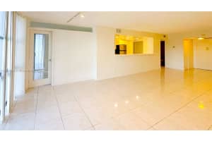 800 Parkview Dr 323 Hallandale Beach, FL 33009 - MLS#A11889658