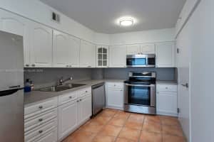 90 Edgewater Dr 1218 Coral Gables, FL 33133 - MLS#A11889662
