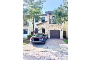 10300 Nw 70th Ter 10300 Doral, FL 33178 - MLS#A11889688