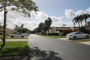 19246 Nw 64th Ct . Hialeah, FL 33015 - MLS#A11889707