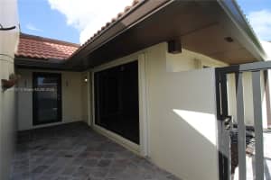 19246 Nw 64th Ct . Hialeah, FL 33015 - MLS#A11889707