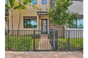2182 Nw 6th St Fort Lauderdale, FL 33311 - MLS#A11889721