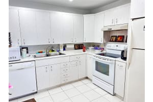 4029 Hythe B 4029 Boca Raton, FL 33434 - MLS#A11889727