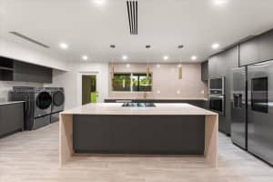 11505 Ne 11th Pl, Biscayne Park